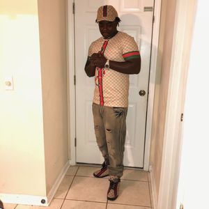 Meet your Posher, Henry